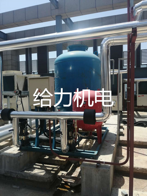 南京客戶預(yù)定的定壓補(bǔ)水裝置機(jī)組調(diào)試成功！