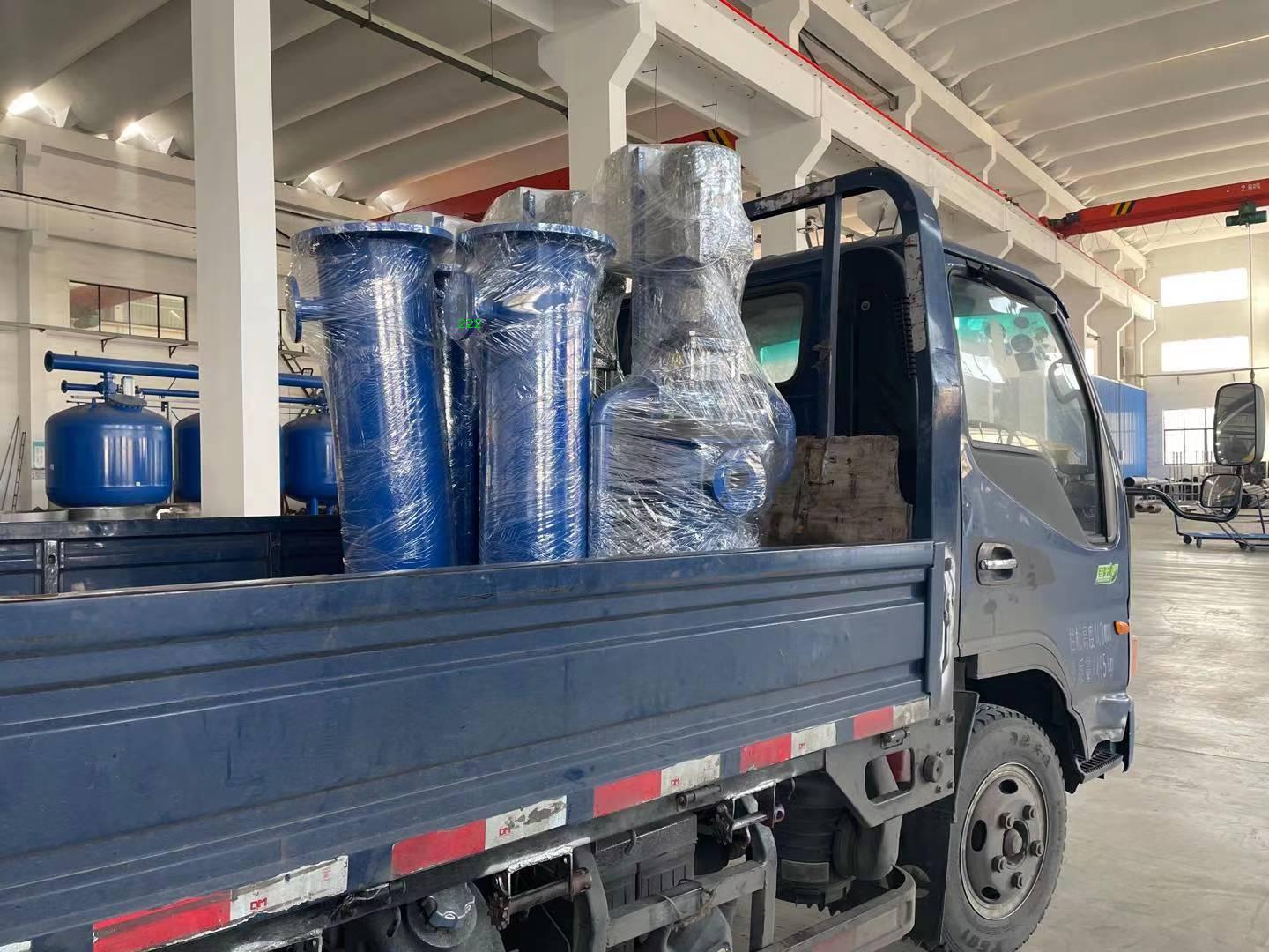 連發(fā)兩單！ 上海發(fā)貨集成水保機組；北京發(fā)貨自動膠球清洗裝置！