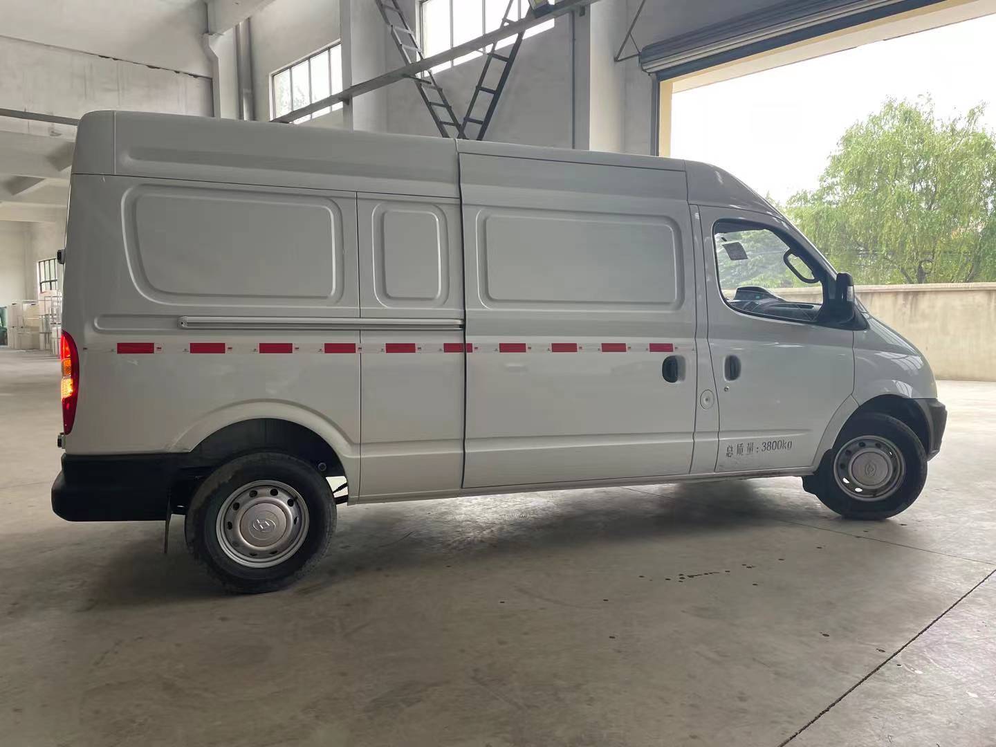 安徽宣城整車(chē)發(fā)貨-微晶旁流水處理+全自動(dòng)軟水器