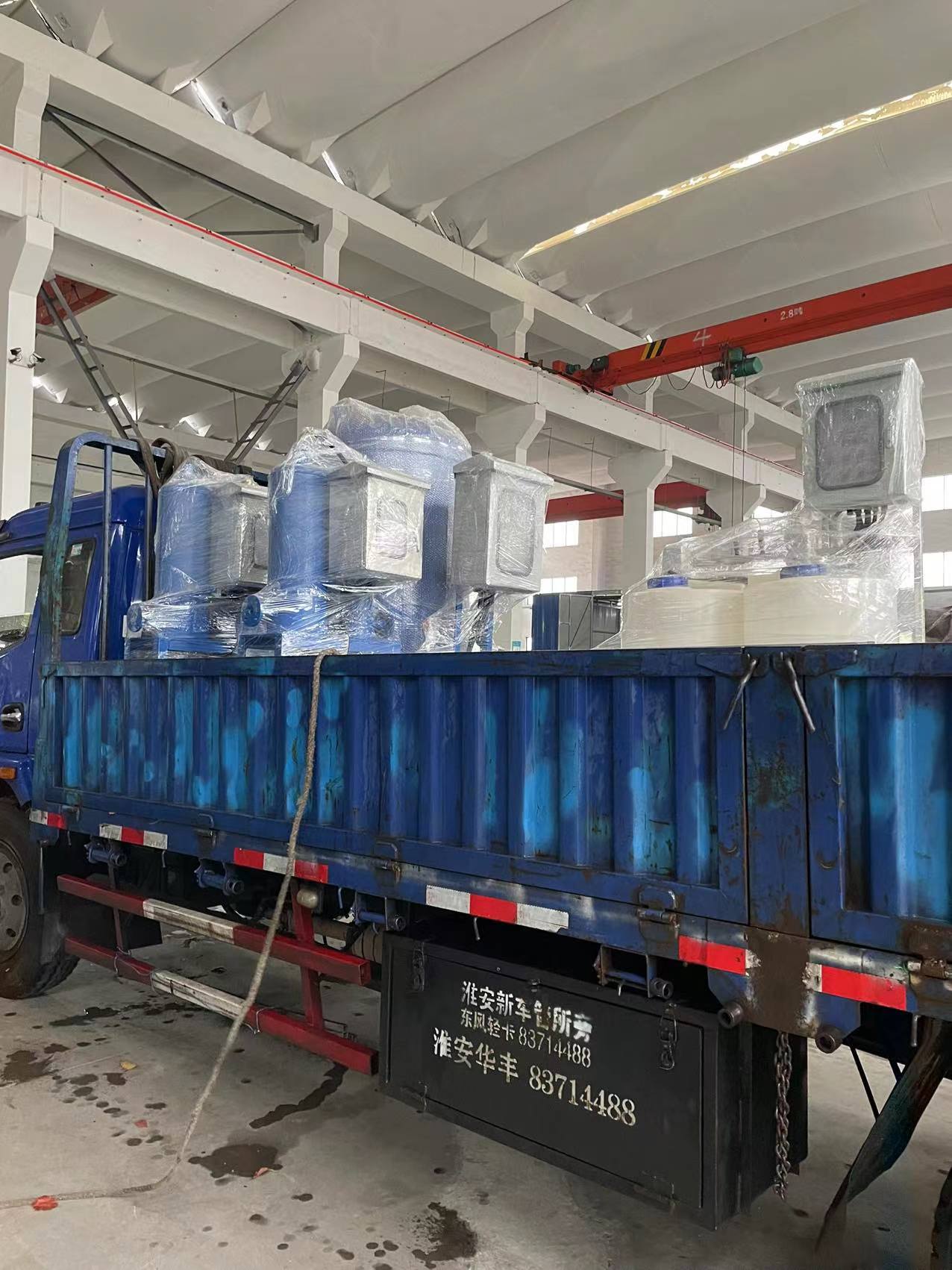 江蘇無錫專車直達(dá)定壓補(bǔ)水機(jī)組1套，旁流水處理器2套，全自動(dòng)加藥裝置1套