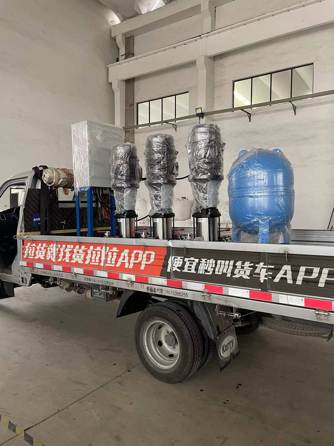 江蘇無(wú)錫發(fā)貨變頻供水機(jī)組一套